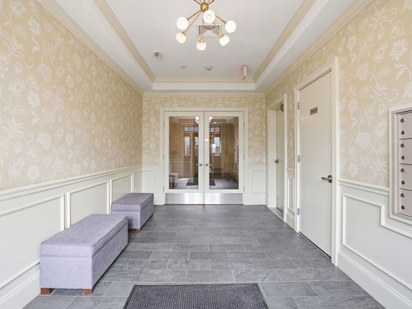 315 Highland Ave 101, Somerville MA 02144