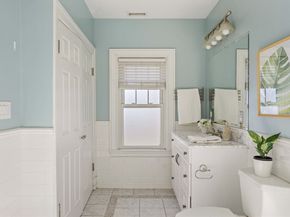 40 Greenwood Ave, Newton MA 02465