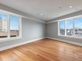 150 Hancock St 101, Quincy MA 02171