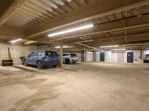 1721 Centre St 402, Boston MA 02132