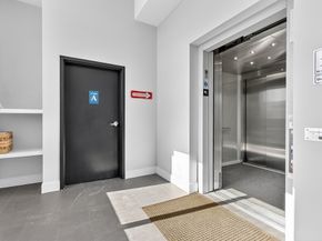 1721 Centre St 402, Boston MA 02132