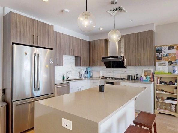 50 Symphony Rd 402, Boston MA 02115