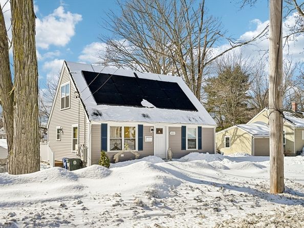 1012 Main St, Leominster MA 01453