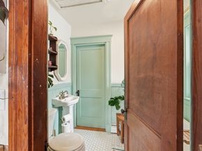 469 Loring Ave, Salem MA 01970