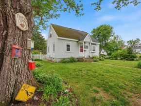 12 Bruce, Worcester MA 01604