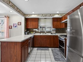 72 Copperwood Dr 72, Stoughton MA 02072