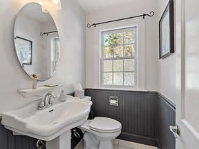 45 Main St, Chelmsford MA 01863