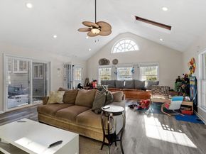 45 Main St, Chelmsford MA 01863