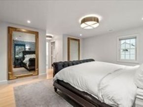 32 Pickwick Road, Newton MA 02465