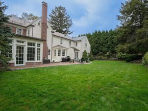 32 Pickwick Road, Newton MA 02465