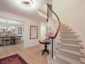 32 Pickwick Road, Newton MA 02465