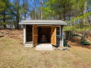 9 Cyndy Ln, Millbury MA 01527
