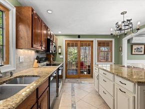 9 Cyndy Ln, Millbury MA 01527
