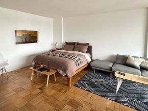 6 Whittier Pl 8P, Boston MA 02114