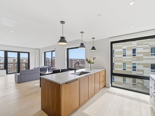 1 Nevins Hill Way 509, Boston MA 02135