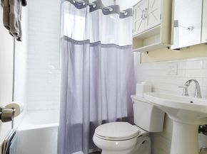 7 Connecticut Ave 1, Somerville MA 02145