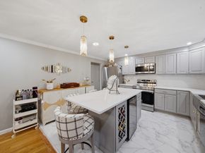 24 Juniper Dr, Saugus MA 01906