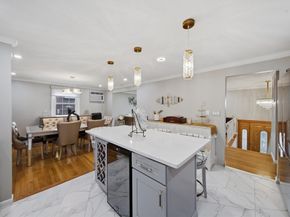 24 Juniper Dr, Saugus MA 01906