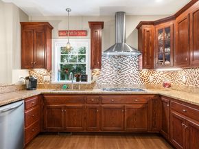 4 Hawthorne Path 4, Milford MA 01757