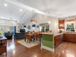 4 Hawthorne Path 4, Milford MA 01757