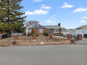 50 Stevens St, Revere MA 02151