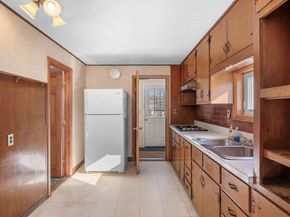 30 Fair Oaks Ave, Lynn MA 01904