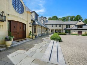 15 Claridge Drive, Weston MA 02493