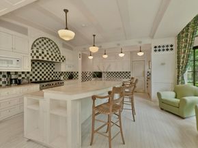 15 Claridge Drive, Weston MA 02493