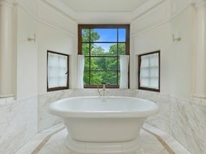 15 Claridge Drive, Weston MA 02493