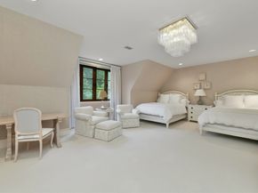 15 Claridge Drive, Weston MA 02493