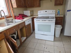 21 Bolton Street, Worcester MA 01604