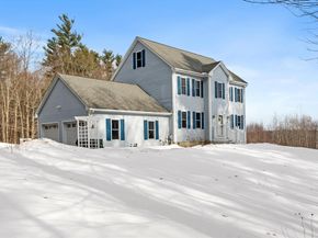 278 Oakham Rd, Barre MA 01005
