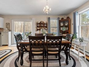 278 Oakham Rd, Barre MA 01005