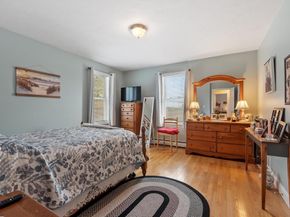 278 Oakham Rd, Barre MA 01005