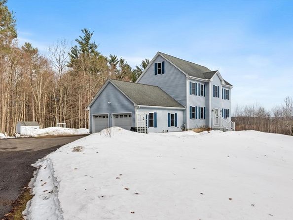 278 Oakham Rd, Barre MA 01005