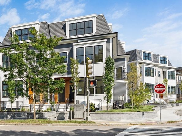 59A High St A, Somerville MA 02144