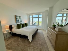 100 Lovejoy Wharf 9E, Boston MA 02114