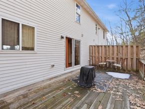 5 Swan Ave B, Worcester MA 01602