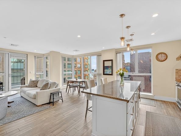 99-105 Broad St 8C, Boston MA 02110
