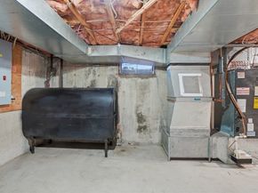 202 Torrey Ln Ext 202, Holden MA 01520