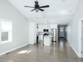 10 Soucy Drive 10, Rutland MA 01543