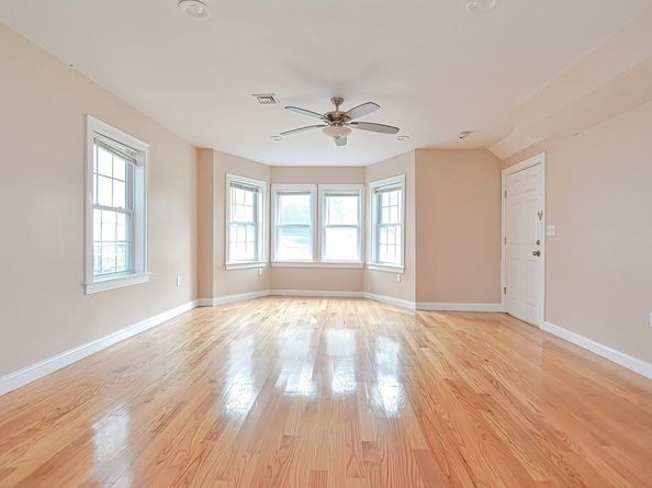 35 Ellington St, Boston MA 02121