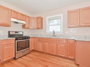35 Ellington St, Boston MA 02121