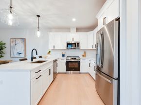 62 Foundry St 202, Wakefield MA 01880