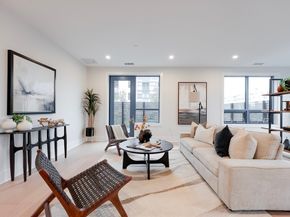 62 Foundry St 202, Wakefield MA 01880