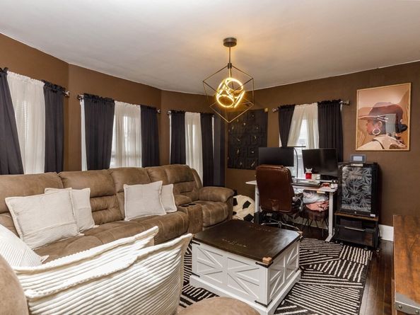 33 Henry Street, Fitchburg MA 01420