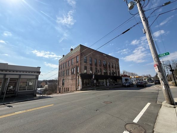 106 Main St, Spencer MA 01562