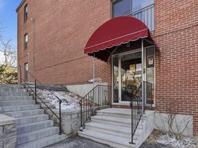 10 Wrentham Rd 308, Worcester MA 01602