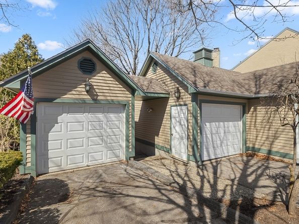 27 Lebeaux Dr 27, Shrewsbury MA 01545