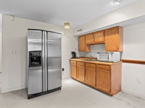 27 Lebeaux Dr 27, Shrewsbury MA 01545